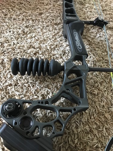 Mathews Triax, RH 70# At 28” Stone, Gray Custom Strings