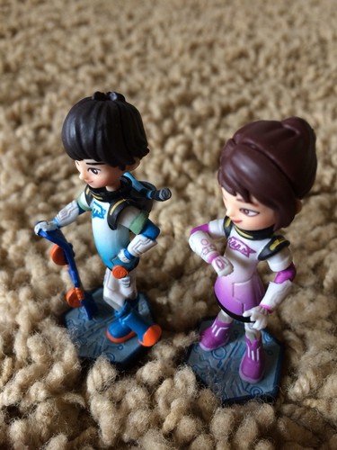 Disney Store Miles From Tomorrowland Figure Playset Toy Cake Topper Slot Aliens