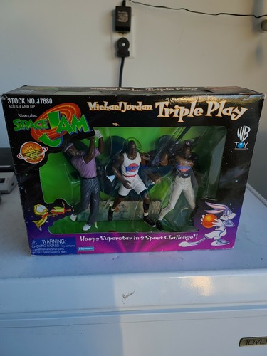 スポーツ SPACE JAM Michael Jordan Triple Play Original 1996 Michael Jordan Triple Play Space Jam Figure