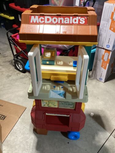 Vintage McDonald’s Drive Thru Through Playset Fisher Price