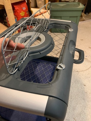 DIGGS Revol Travel Pet Crate Pop Up Portable  Carrier Cage Kennel 30 Lbs Small