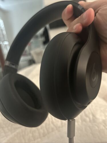 Beats Studio Pro Wireless Bluetooth Noise Cancelling Beats Studio Pro Wireless Bluetooth Noise Cancelling