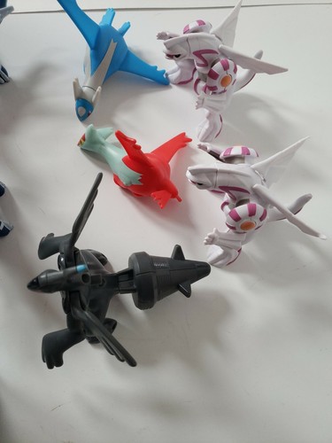MCDONALDS 2018 POKEMON, lot of 8 toys duplicates