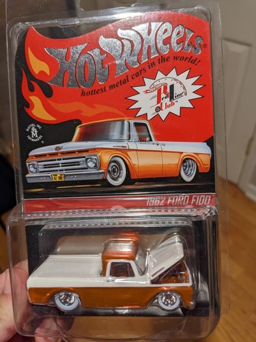 2022 RLC HW 1962 Ford F100 フォード F100 2022 Hot Wheels RLC Exclusive 1962 Ford F100 Pickup in Hand