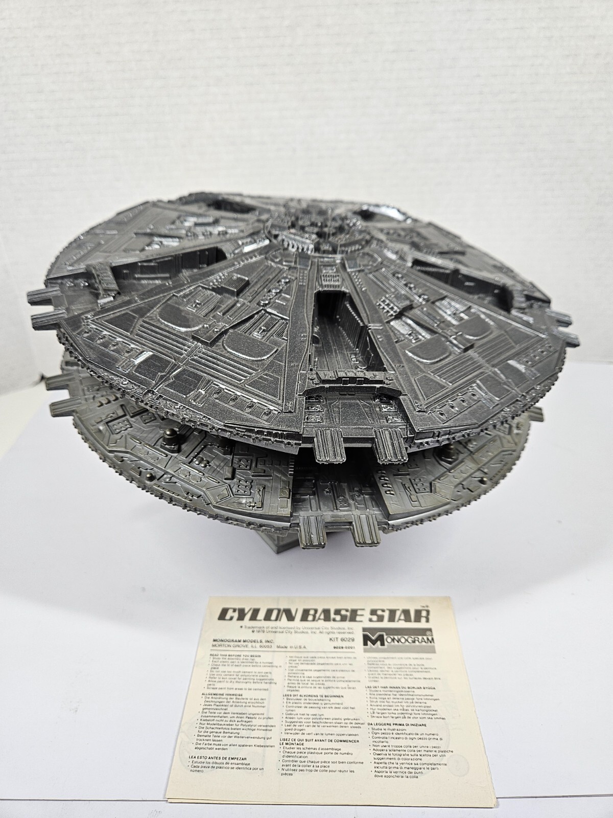 MONOGRAM 1978 MODEL KIT BATTLESTAR GALACTICA CYLON BASE STAR