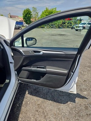 Used Right Front Door Trim Panel fits: FORD FUSION Right 13 14