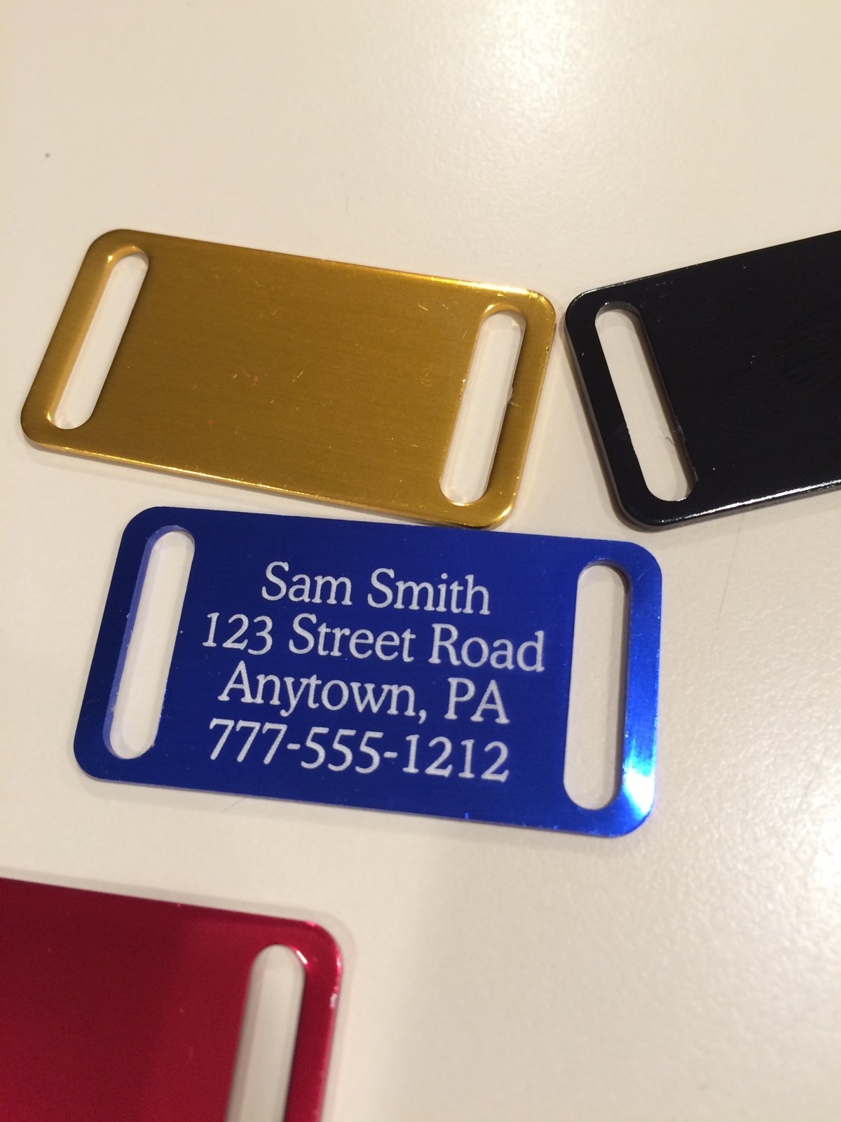 Buy tags. Buyme. Me лейбл телефон. Бирка для одежды handmade. Buy tags.