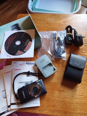 Canon IXUS 210 Digital Camera