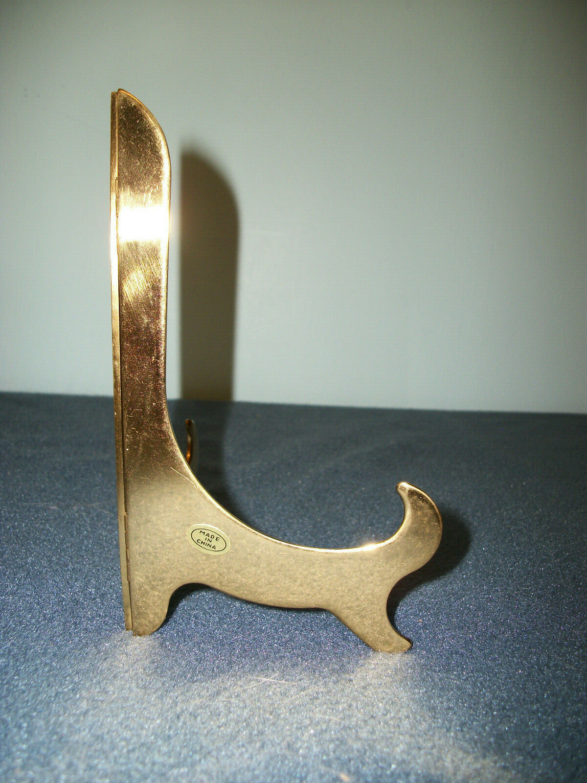 SOLID BRASS TABLE TOP FOLDING DISPLAY EASEL STAND HOLDER for PLATE; PICTURE 6.5