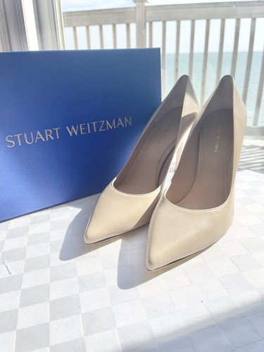 Pre-owned Stuart Weitzman Royal Bambina Nappa Leather Pointed Toe Stiletto Pumps 9m $425 In Beige