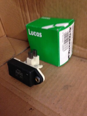 LUCAS ALTERNATOR VOLTAGE REGULATOR BNIB PN:UCB402