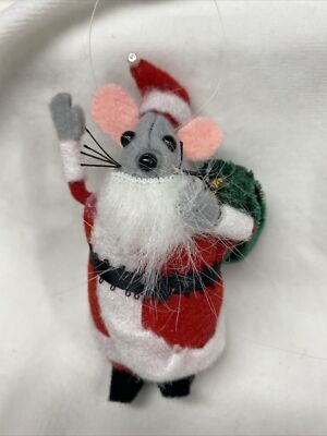 Vtg Santa Mouse Felt Ornament 4  Handcrafted 2002 Mixed Media Red Felt Suit