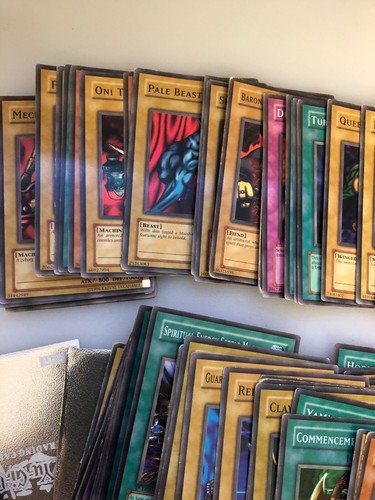 Lot of over 225 Yugioh cards