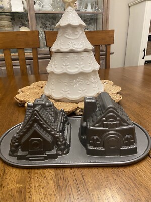 Nordic Ware GINGERBREAD HOUSE DUET Pan 3D Cast Aluminum 2 Sections 5 Cups 