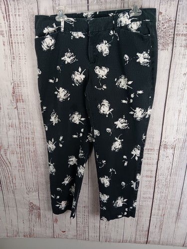 Faded Glory Ankle Pants Women’s 12/14 Stretch Pull On  Skinny Black & White