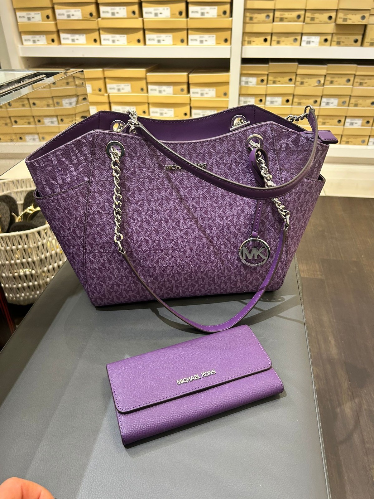 MICHAEL KORS ボディバッグ パープル系 マイケルコースクロスボディバッグ ミニ マゼンタ(パープル系