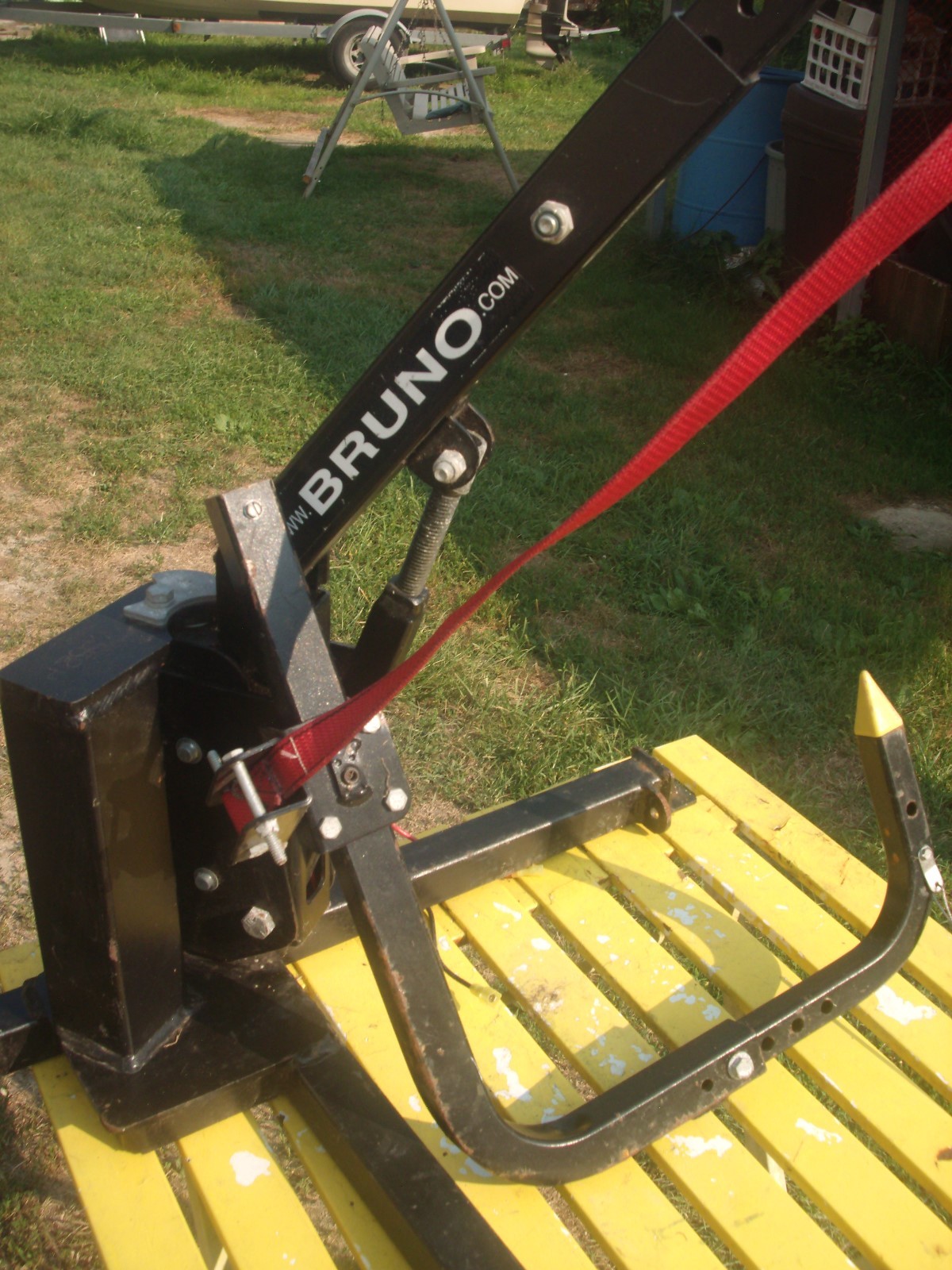 Bruno VSL-550 Electric Lift  - Tested