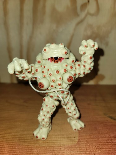 Eye Popping Eye Guy Evil Space Aliens 5