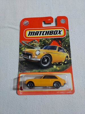Matchbox 2022 MBX Team MG 73/100 Yellow 1971 MGB GT Coupe