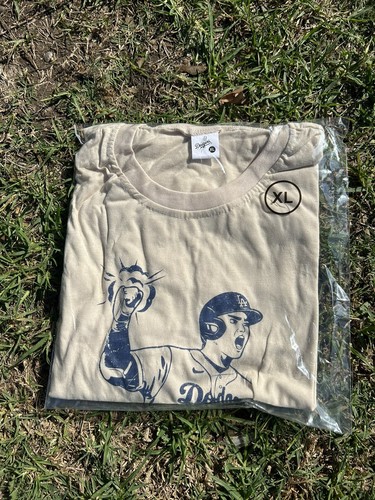 記念グッズ Ohtani Relaxed Signature T-Shirt Shohei Ohtani LA Signature Series | Comfort Colors Tee | 100