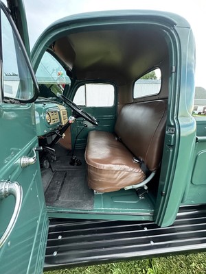 image 3 of interior