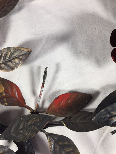 Vintage 1970’s 2 Floral Rose Metal Wall Hanging Decoration