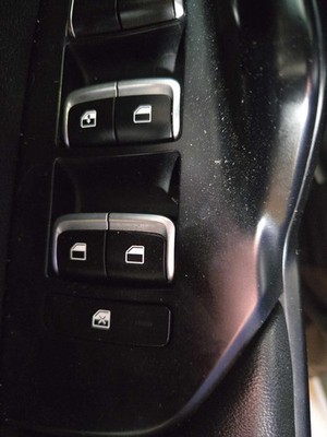Used Front Door Window/Lock Switch fits: KIA K5 21 22 23 24