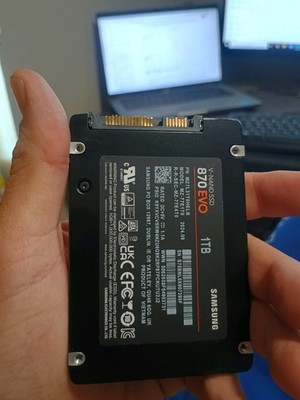 Samsung - Geek Squad Certified Refurbished 870 EVO 1TB SATA