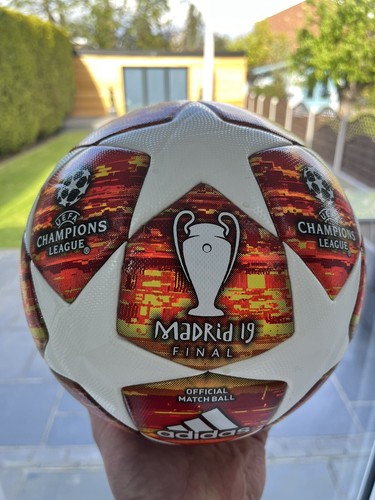セール！Real Madrid UEFA CLデジマ達成モデル Adidas Final Madrid 2019 UEFA Champions League Official