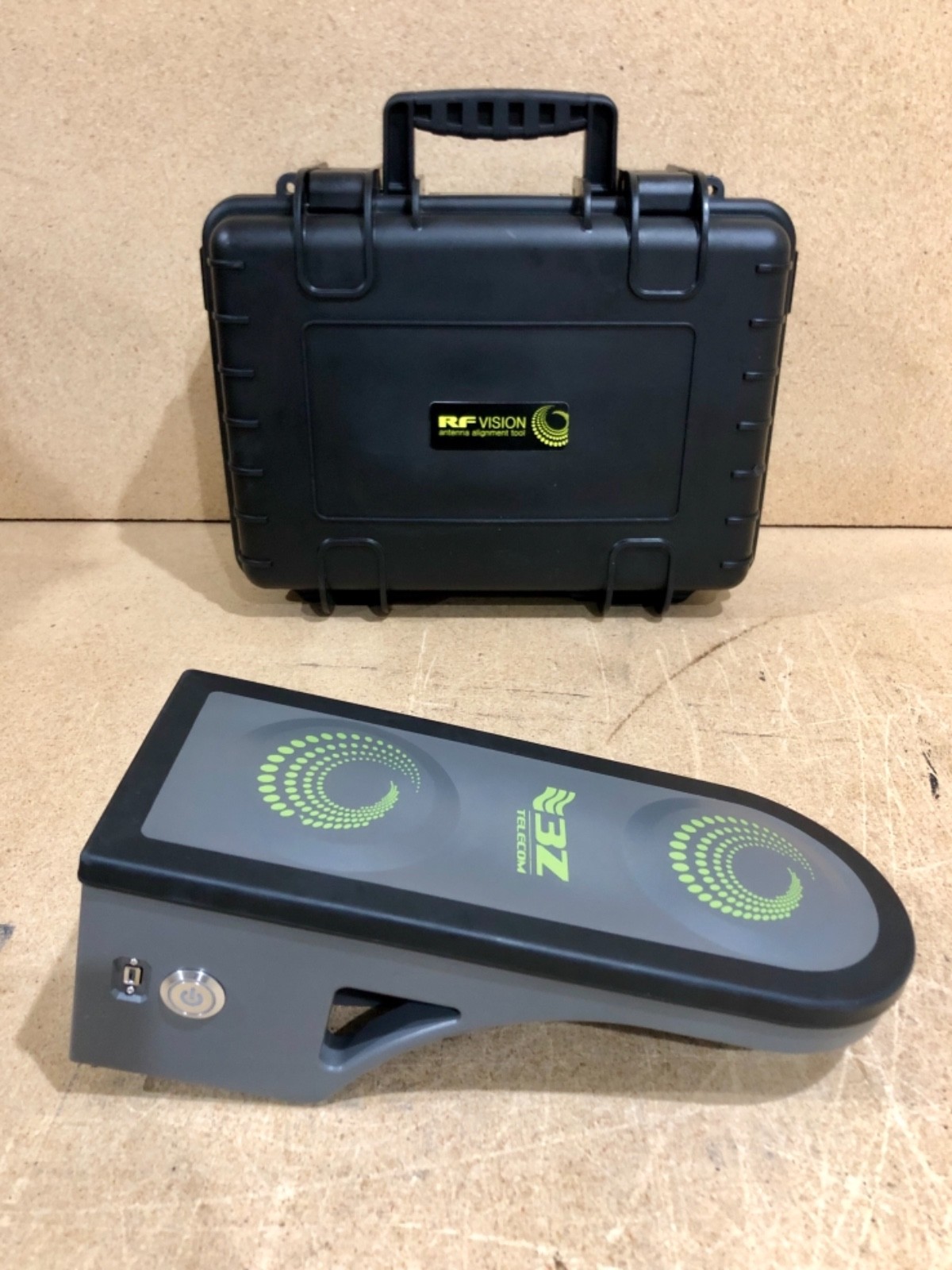 3Z Telecom 3Z RFV Vision Antenna Alignment Tool 3Z-RFV-AAT-2000 w/Camera Active