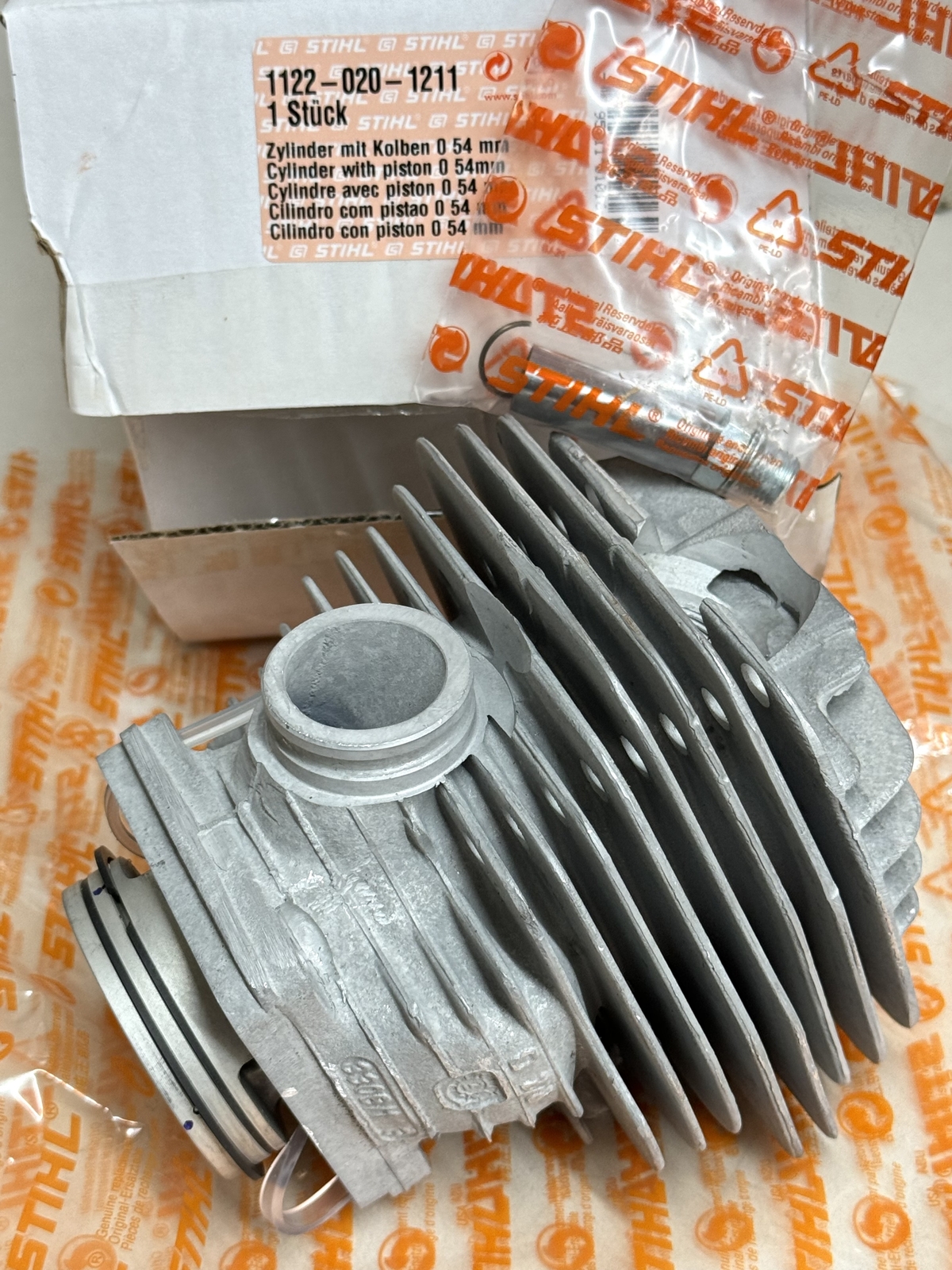 STIHL OEM CYLINDER WITH PISTON KIT 1122 020 1211 066MR MS660R MS660 MAGNUM MR - Picture 4 of 4