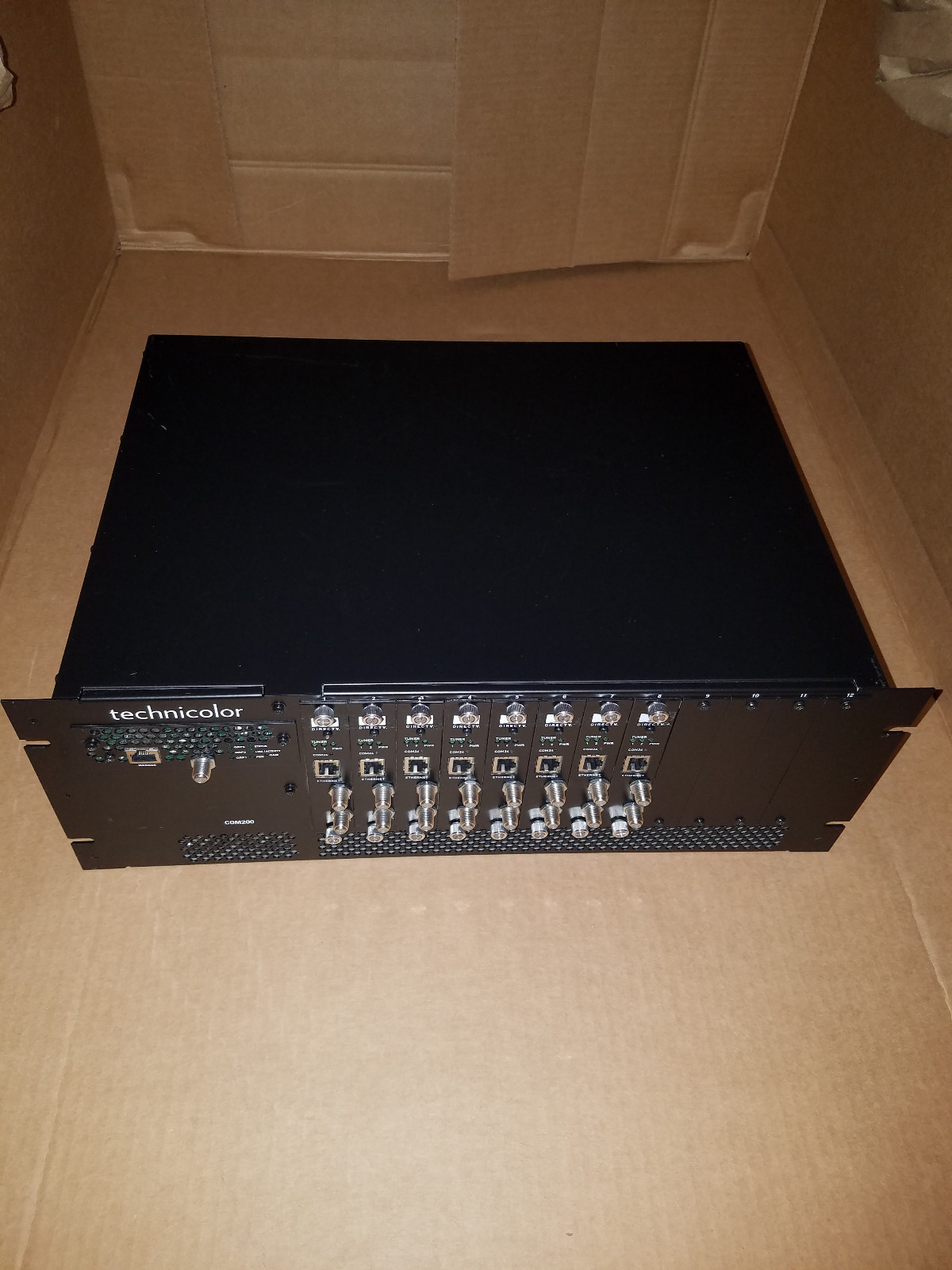 Technicolor DirecTV COM200 Chassis With 8 COM24 Cards & QAM Card