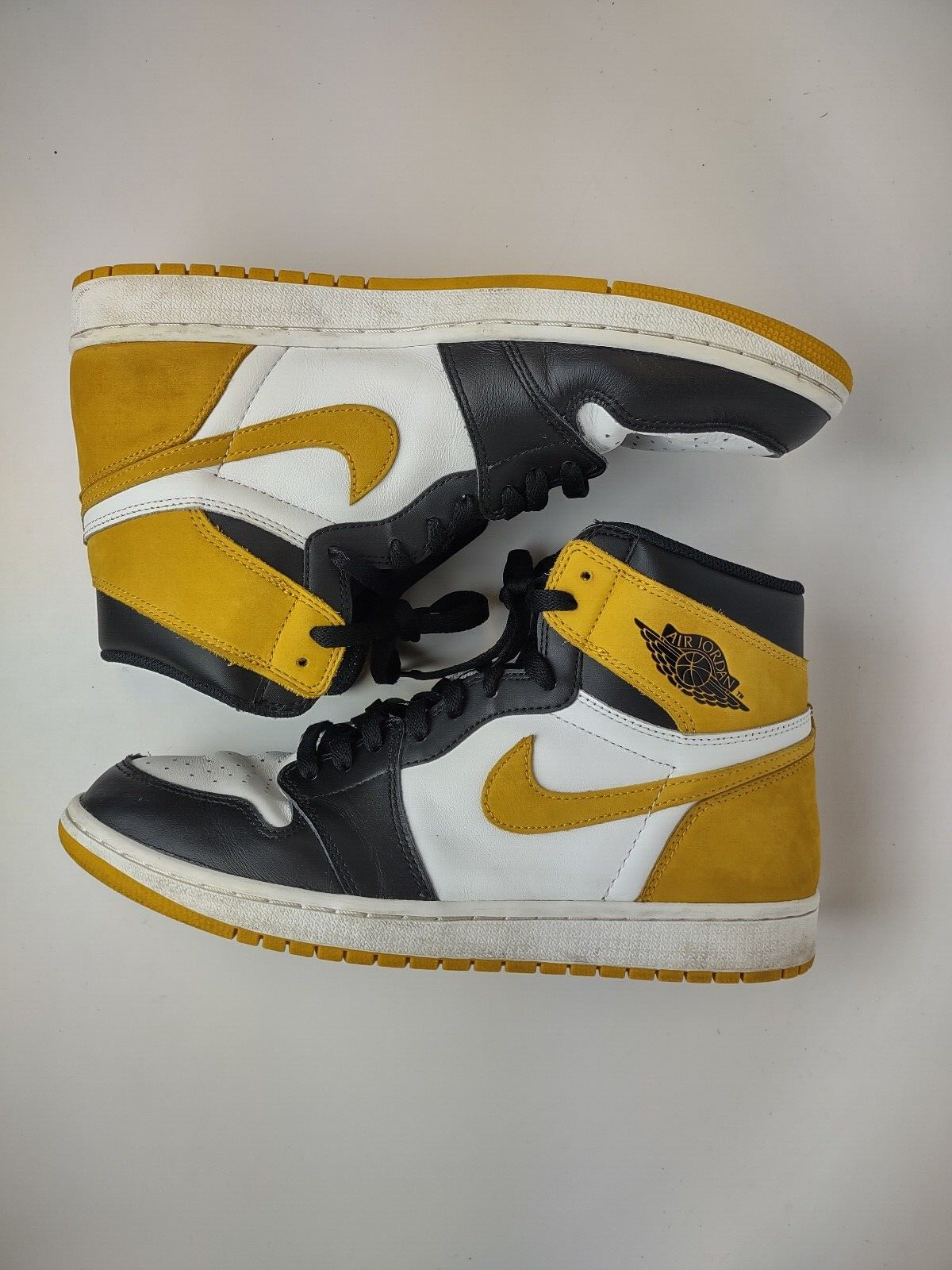 

Nike Air Jordan 1 Retro High OG Желтая охра Белый Черный 555088-109 Мужские 11, Желтый, Nike Air Jordan 1