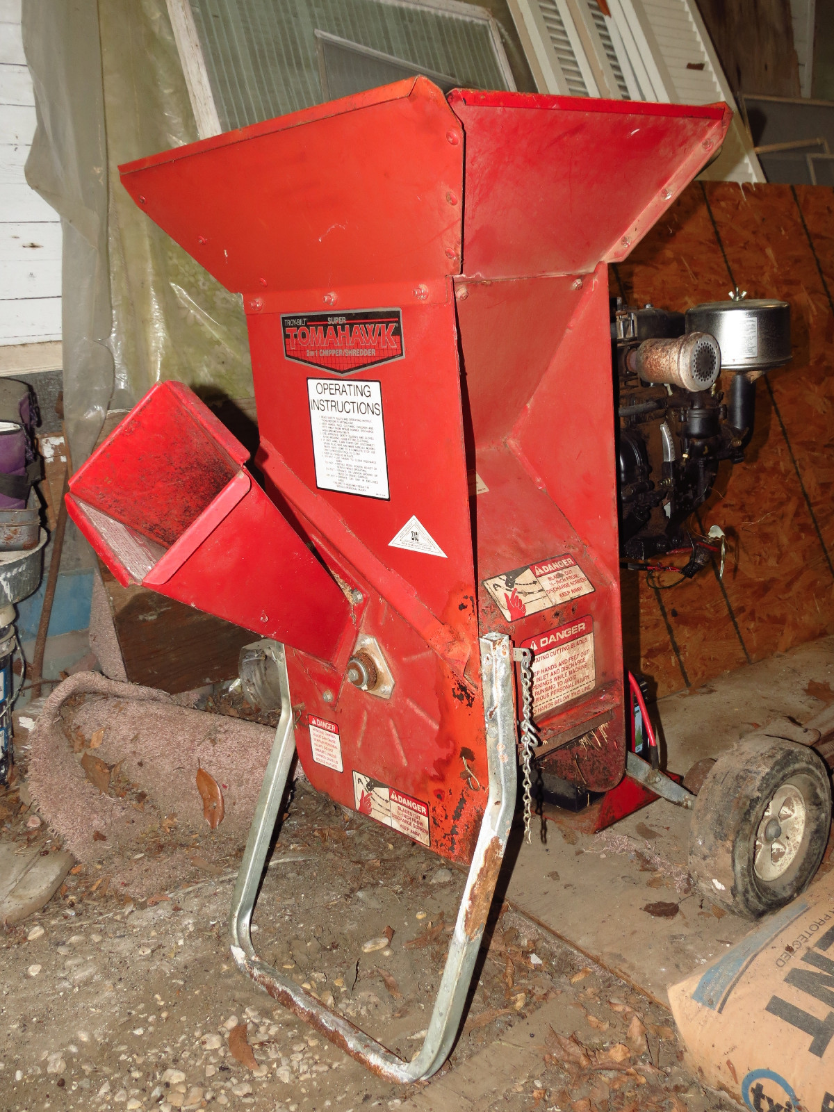 Troy Built Tomahawk Chipper Shredder - Garden Buy Mall
