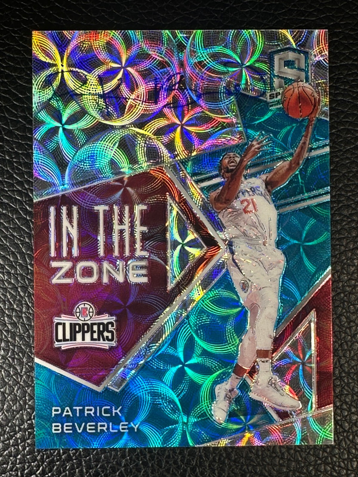 2018 Panini Spectra In The Zone Scope Blue Patrick Beverley 19/60 Auto