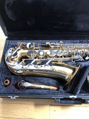 Vito Alto Saxophone 093112 Japan  w/ Leblanc Case, Mouth Piece . Pre-owned.