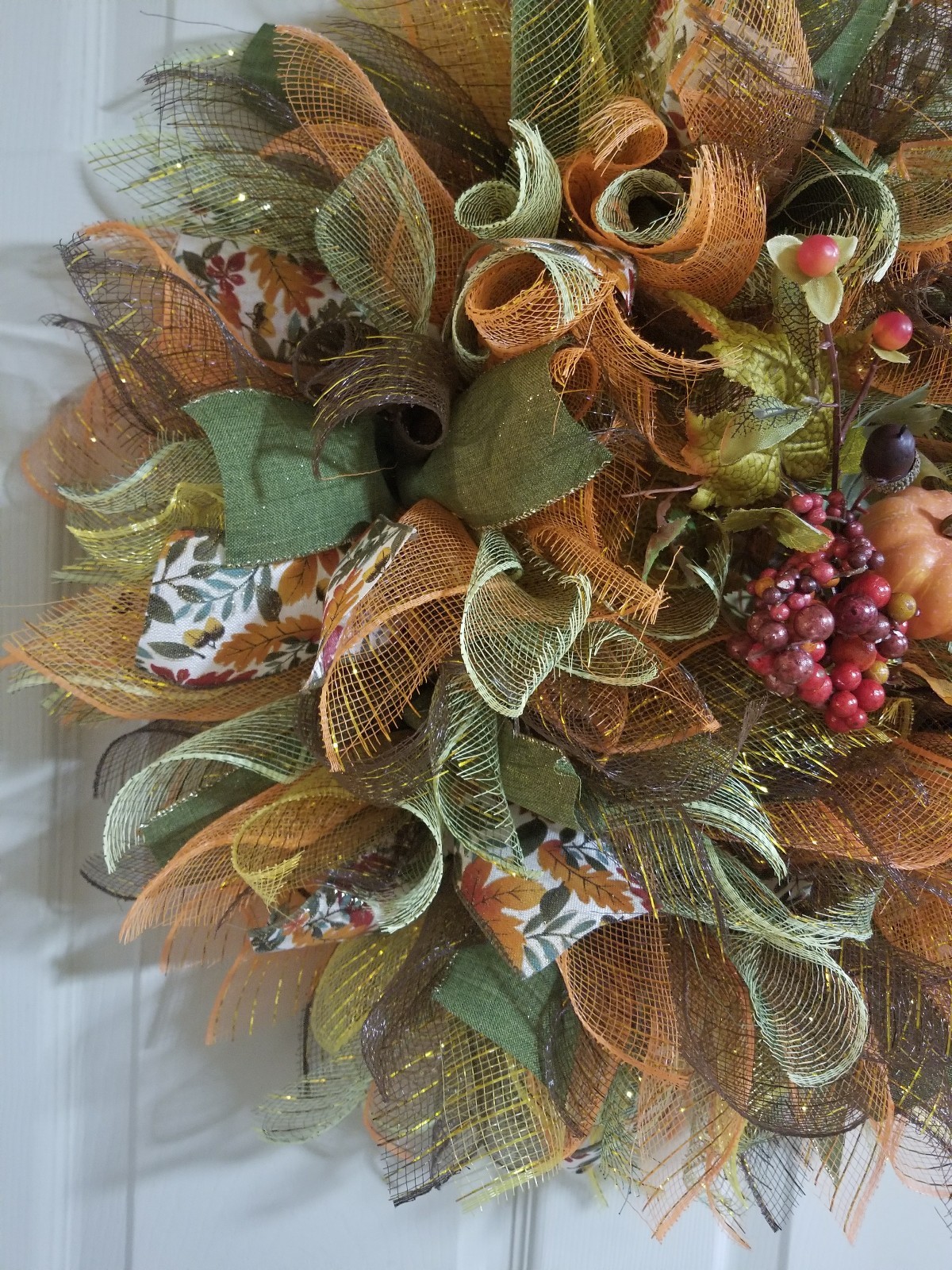 Sunburst Mesh Fall Multi Colored wreath with leaf décor and print ribbon