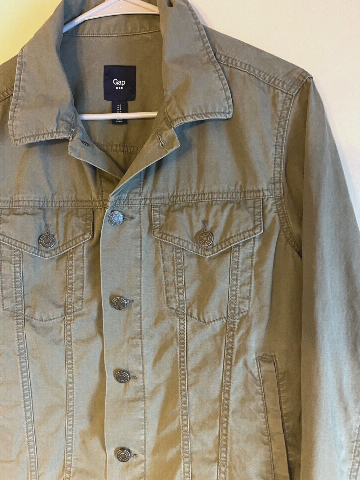 GAP Trucker style jacket size S small green jean jacket