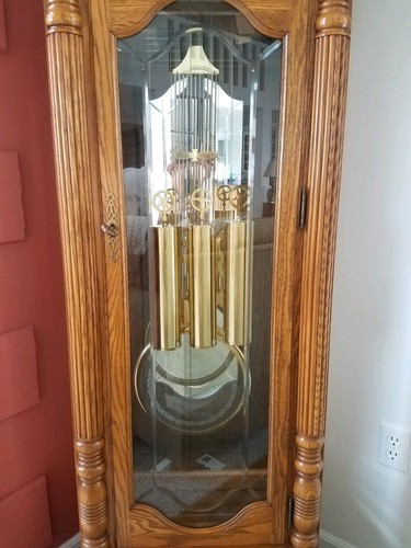 Sligh grandfather clock  beautiful condition