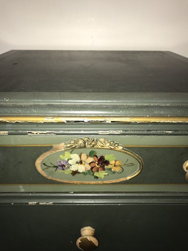 ANTIQUE SLIGH   6 Piece dresser Set