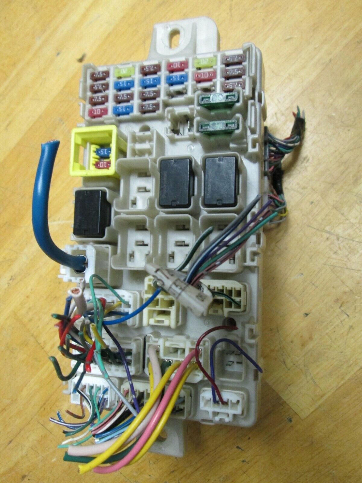 2018 MITSUBISHI MIRAGE G4 FUSE BOX ANTI THEFT MODULE 2018 MITSUBISHI MIRAGE G4 FUSE BOX ANTI THEFT MODULE