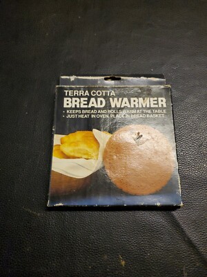 Vintage FoxRun Round Terra Cotta Dried Clay Bread Pastry Bun Warmer Trivet 1988