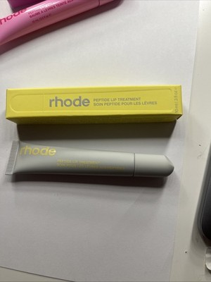 Rhode Peptide Lip Treatment in Passionfruit Jelly -New In