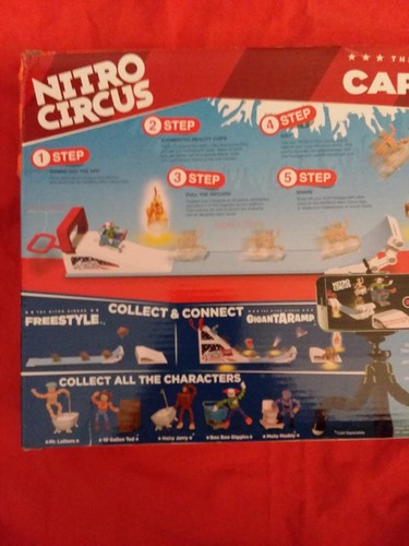 HEX BUG Nitro Circus Capture It! FREE SHIPPING. AGE  8-16  FUN STUNT TOYS!!!!!!!