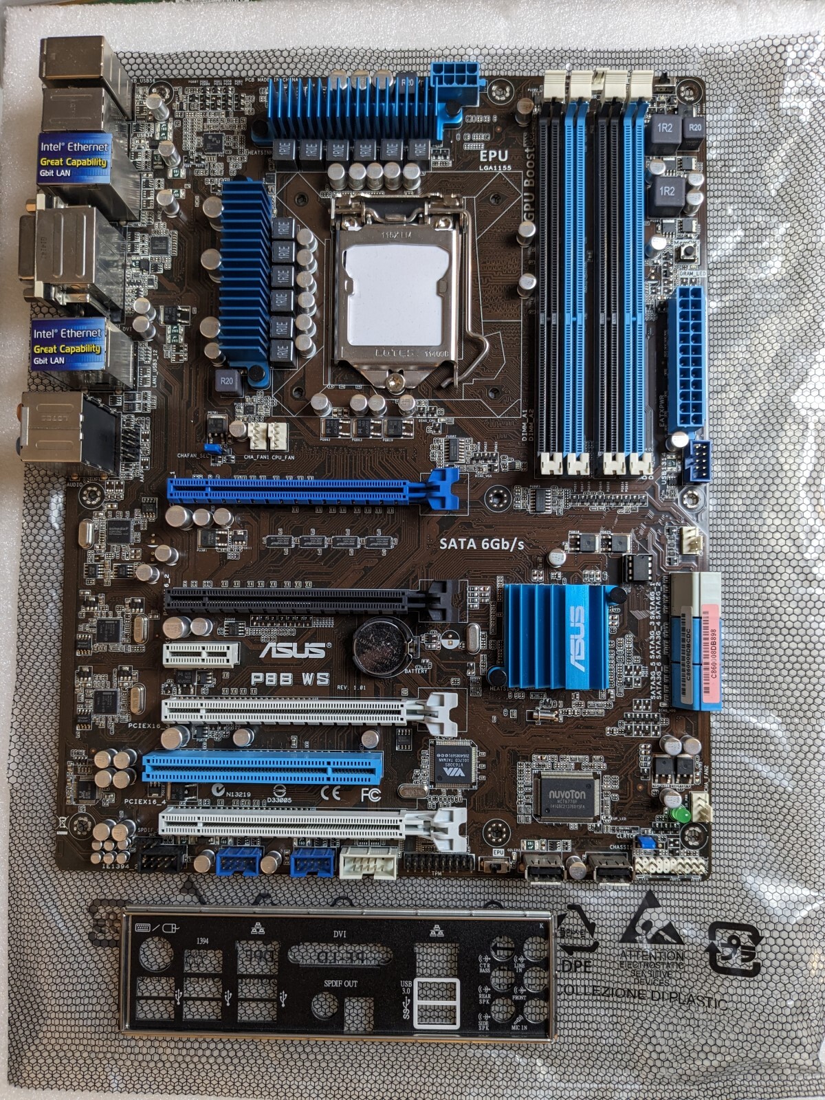 Asus P8B WS - Intel C206 - Socket 1155 - DDR3 Ram - ATX Desktop PC Motherboard