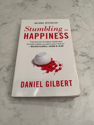 Stumbling On Happiness By Daniel Gilbert   Paperback