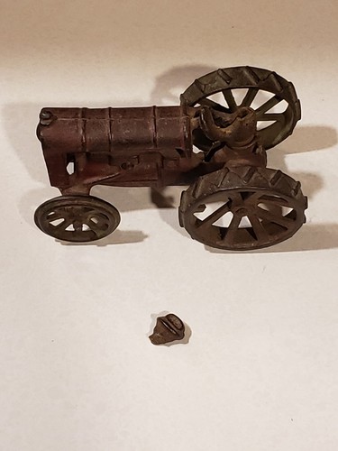 Cast Iron Toy Tractor Hubley or Arcade? Antique