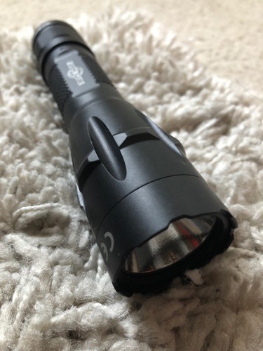 SureFire Fury Dual-Fuel Tactical 1500 LU LED Black SureFire Fury Dual-Fuel Tactical 1500 LU LED Black
