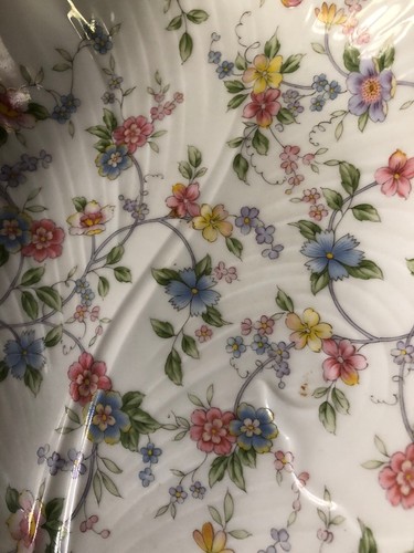 Andrea By Sadek Corona Fine China Leaf Shaped Serving Bowl Dish Japan 12