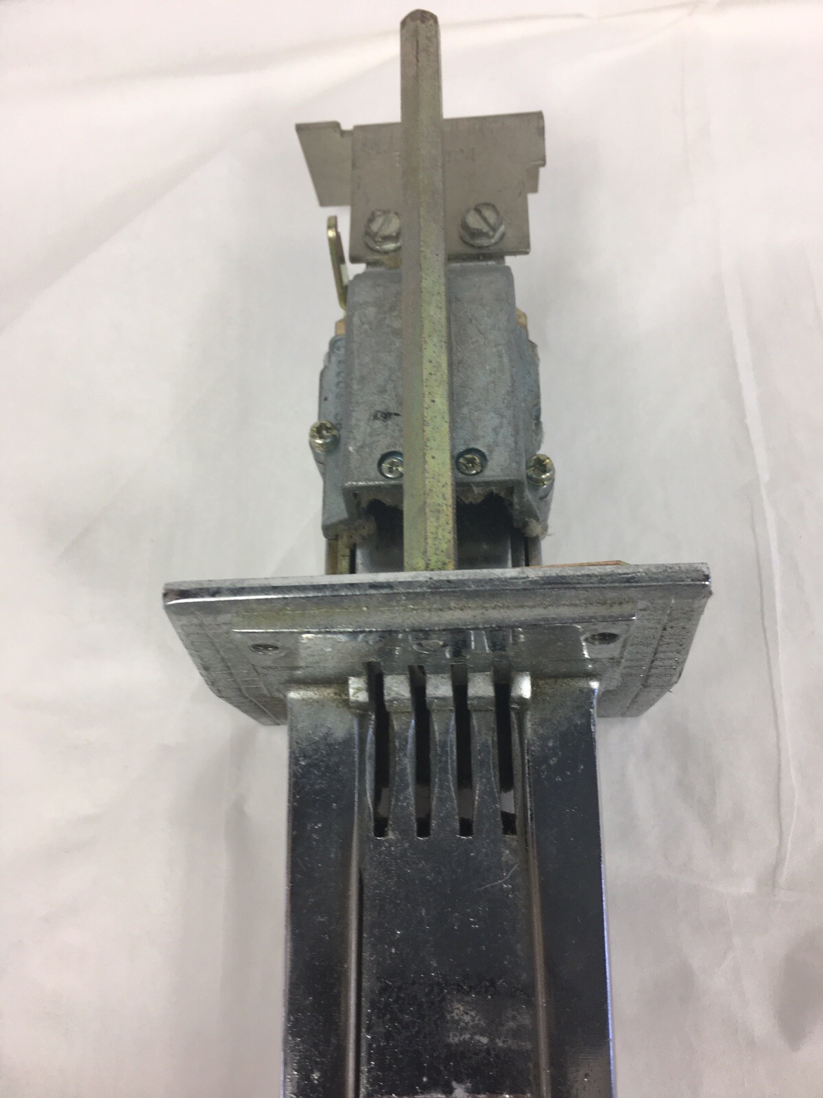 Greenwald 4 Vertical Coin Slide Laundry Laundromat Soap Machine Lavandería